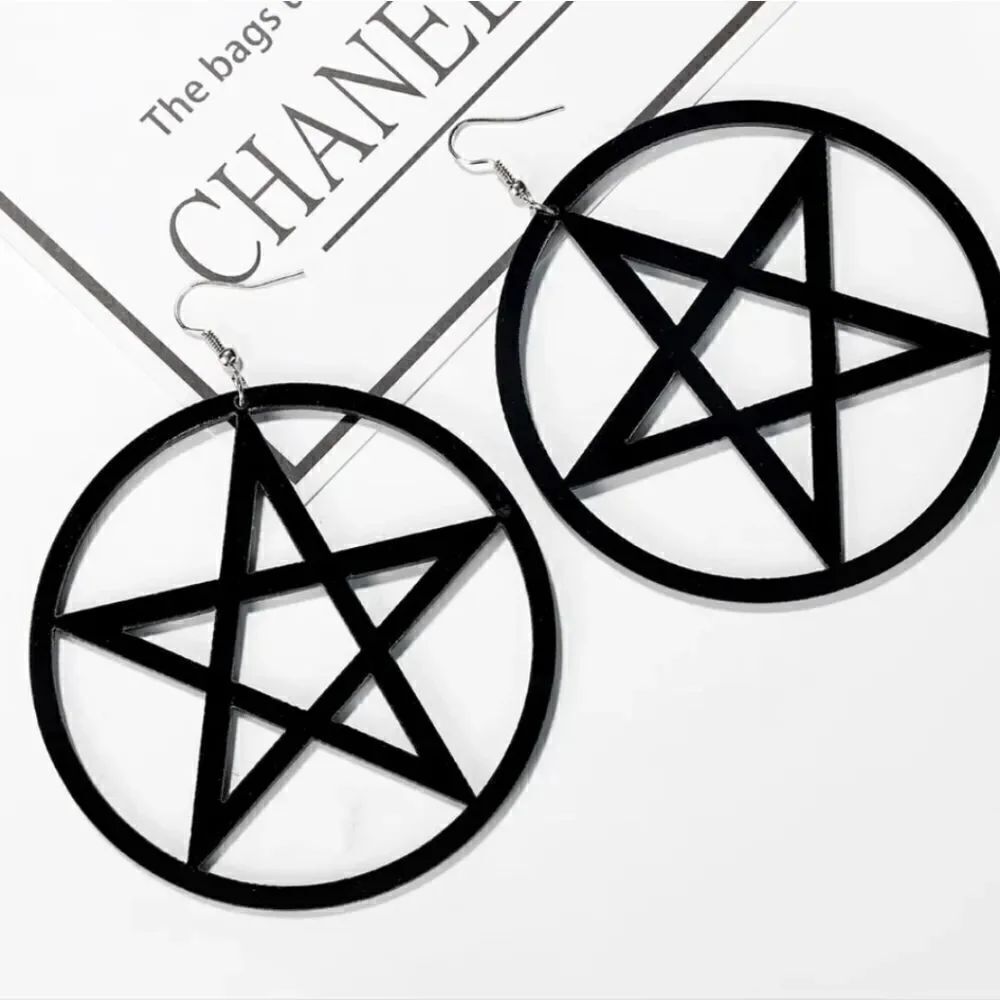 NWOT Large Acrylic Pagan Star Earrings